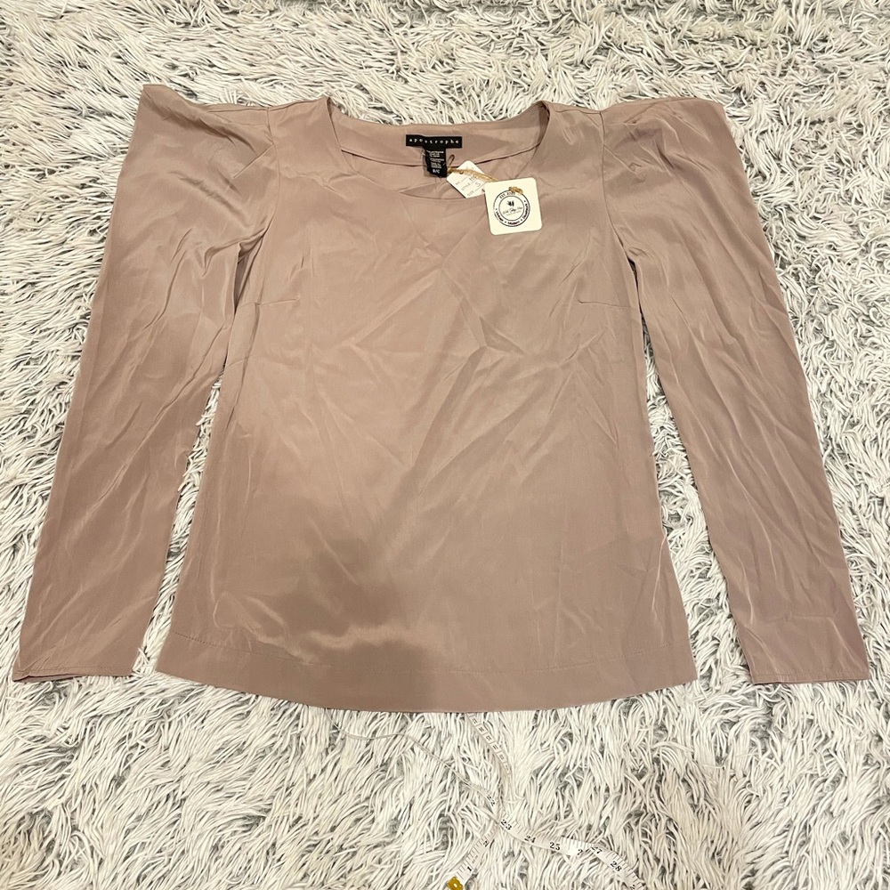 NWT Exquisite Apostrophe puff sleeve blouse